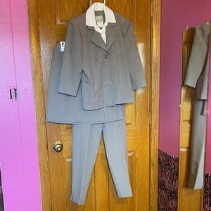 Classic Gray Women’s 3 Piece Suit